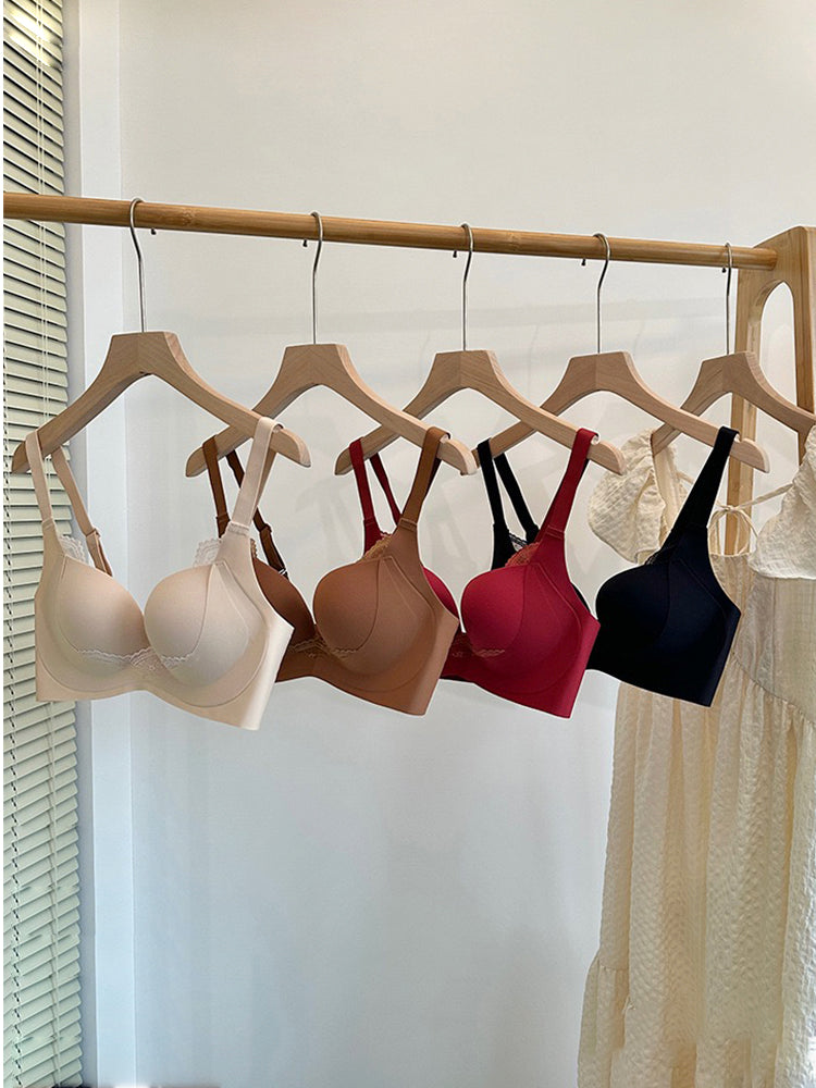 「脇肉すっきり」シームレスブラ