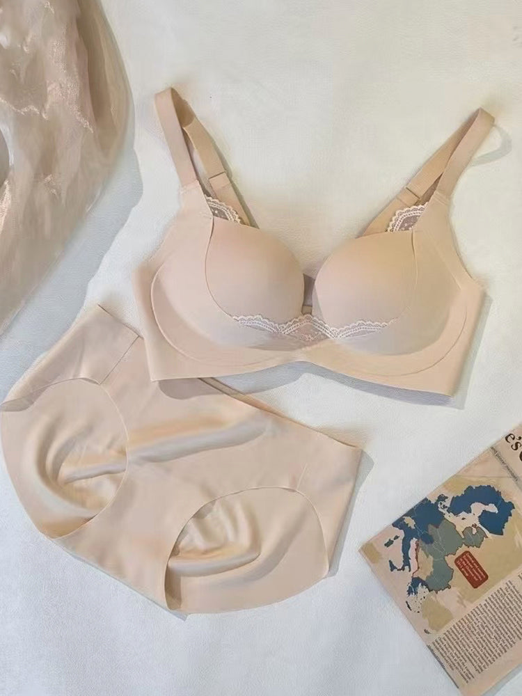 「脇肉すっきり」シームレスブラ