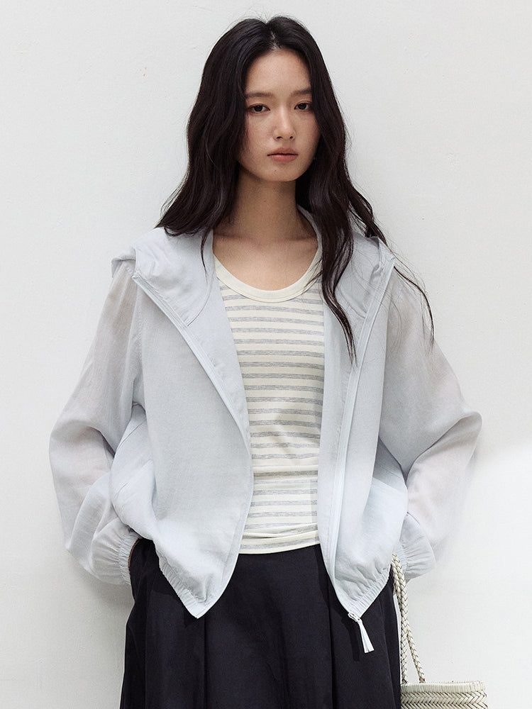 【優しい肌触り】ライセル繊維 薄手パーカー