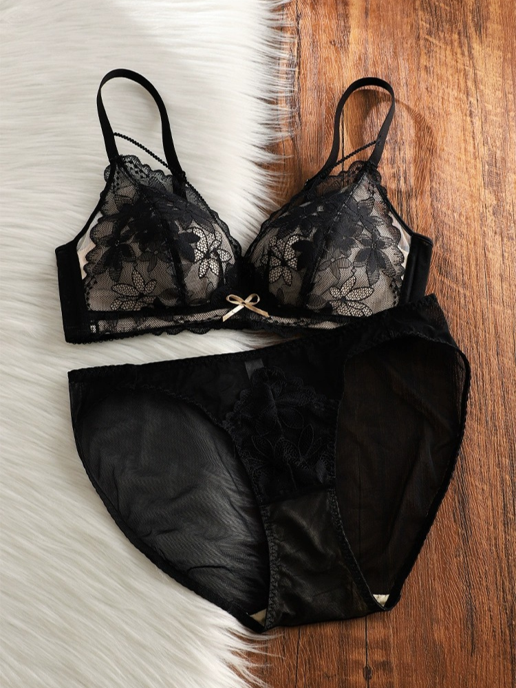 【ノンワイヤー】花咲く総レースブラ＆ショーツセット　